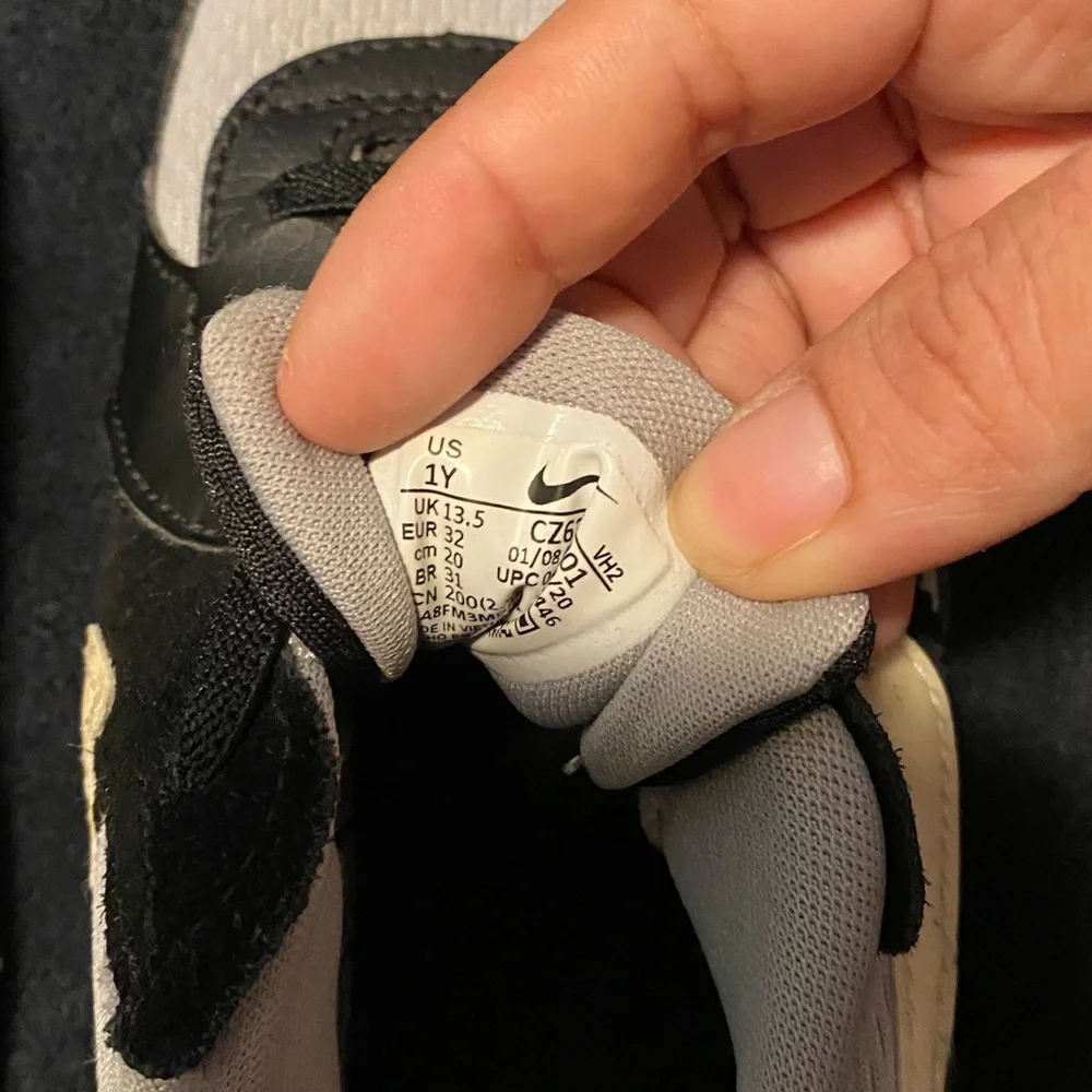 Nike low top
